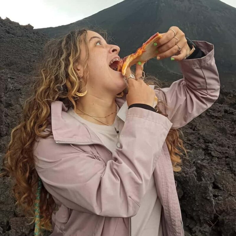 Pacaya Volcano Vistas + Pizza Cooked Under Volcanic Heat - Key Points