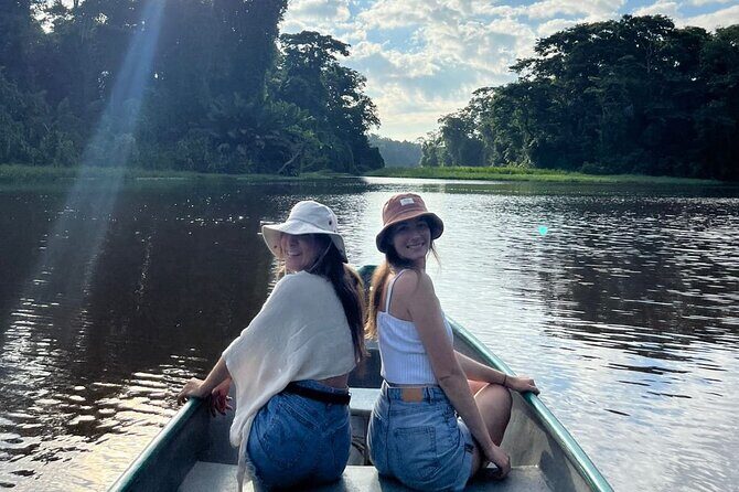 Package of 3 excursions in Tortuguero (Canoa, viewpoint, hike) - FAQs