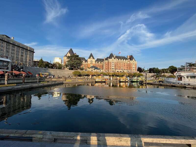 Paddle the heart of downtown Victoria - The Practicalities: What It’s Like to Book and Participate