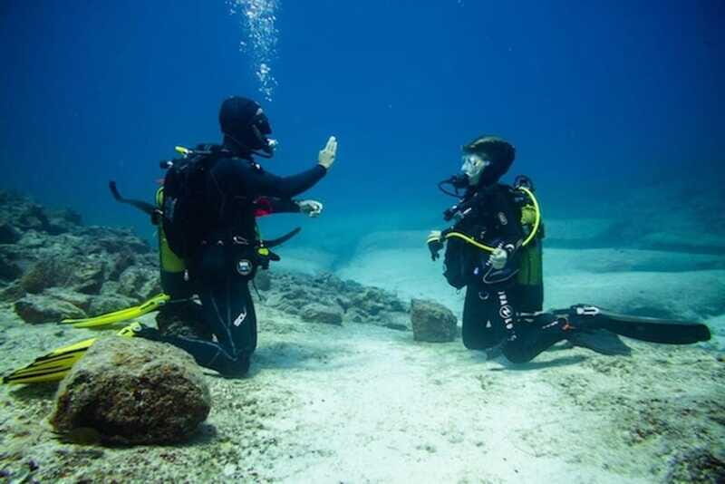 PADI Discover Scuba Diving: at Hol Chan Marine Reserve - The Guides and Equipment: Making Safety a Priority