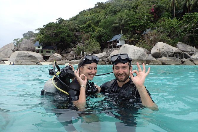 PADI Scuba Diver course for beginners Two days one night accommodation included - Dive into the Essentials: PADI Scuba Diver Course in Koh Samui and Koh Tao