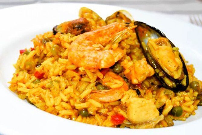 Paella with 1 lt of Sangria at Restaurante America - An In-Depth Look at the Paella and Sangria Experience in Ibiza