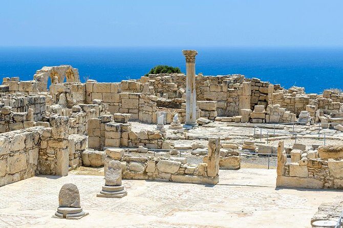 Pafos and Kourion Coach Excursion in Italian - A Deep Dive into the Experience