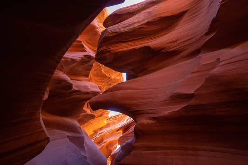 Page: Lower Antelope Canyon Walking Tour with Navajo Guide - Who Should Choose This Tour?