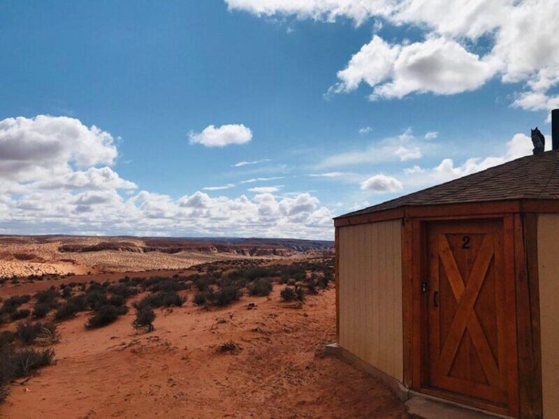 Page: Traditional Navajo Hogan Stay & Antelope Canyon Tour - The Antelope Canyon Hike: A Visual Feast