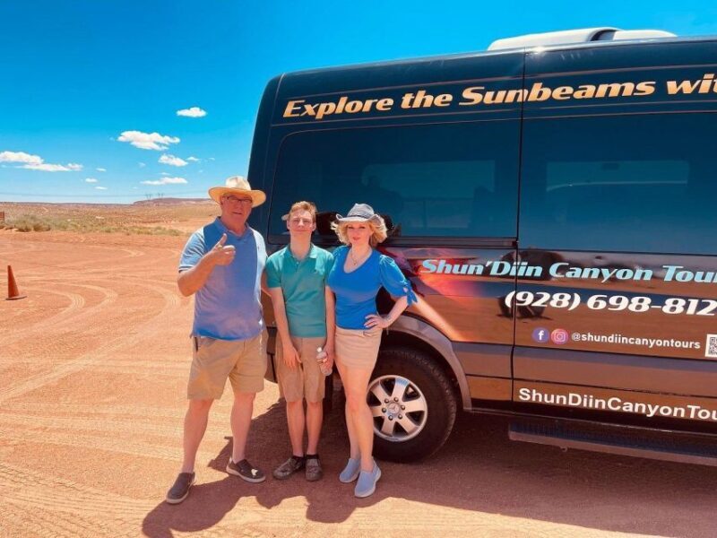 Page: Upper and Lower Antelope Canyons Guided Tour - An In-Depth Look at the Antelope Canyons Guided Tour