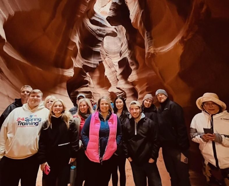 Page: Upper Antelope Canyon Guided Tour - An In-Depth Look at the Upper Antelope Canyon Guided Tour