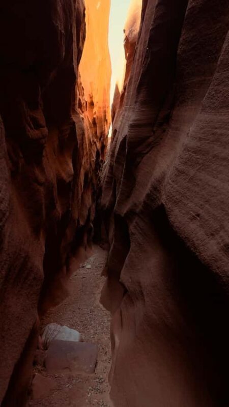 Page: Wind Canyon Tour with Navajo Guide - The Authentic, Peaceful Atmosphere