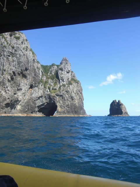Paihia: Hole in the Rock Fast Boat Ocean Adventure - Key Points
