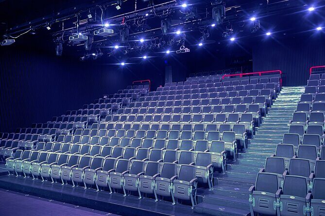 Painters Show in Gwanghwamun Theater (nearby Seodaemun station) - Engaging Meta Description