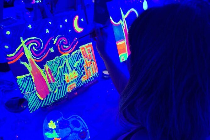 Painting My Own Starry Night at Buenos Aires FLUO - Obelisco Area - FAQ