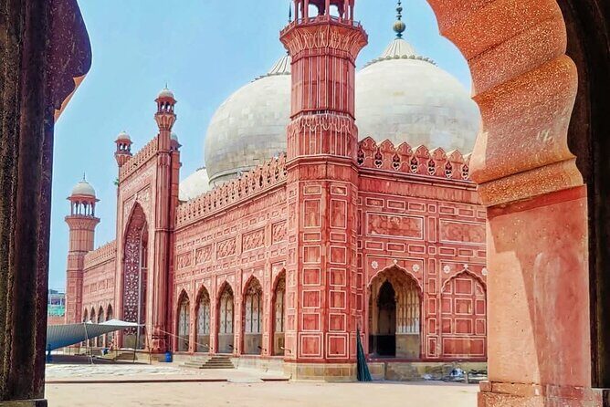 Pakistan Culture Express Guided Tours - Exploring Lahore with Pakistan Culture Express Guided Tours