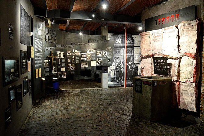 Palace of Culture & Science + Warsaw Uprising Museum: SMALL GROUP /inc. Pick-up/ - The Experience in Detail