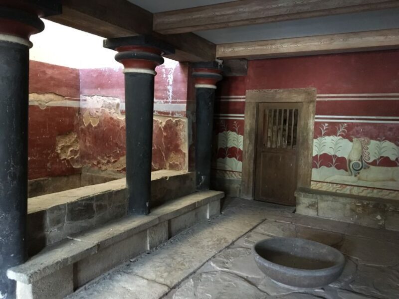 Palace of Knossos Small Group Tour - Discovering Crete’s Most Famous Minoan Palace