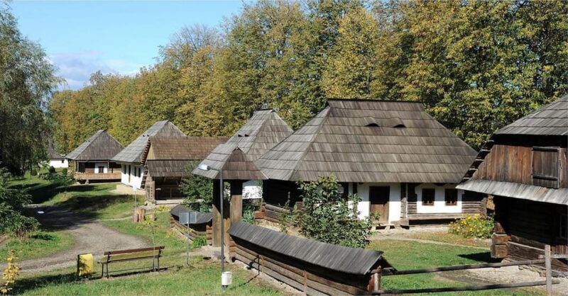 Palace of the Parliament, Village Museum & Ceauescu Mansion - Frequently Asked Questions