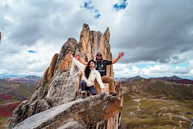 Palccoyo Rainbow Mountain Tour - Scenic Hike & Andean Lunch - Detailed Review of the Palccoyo Rainbow Mountain Tour