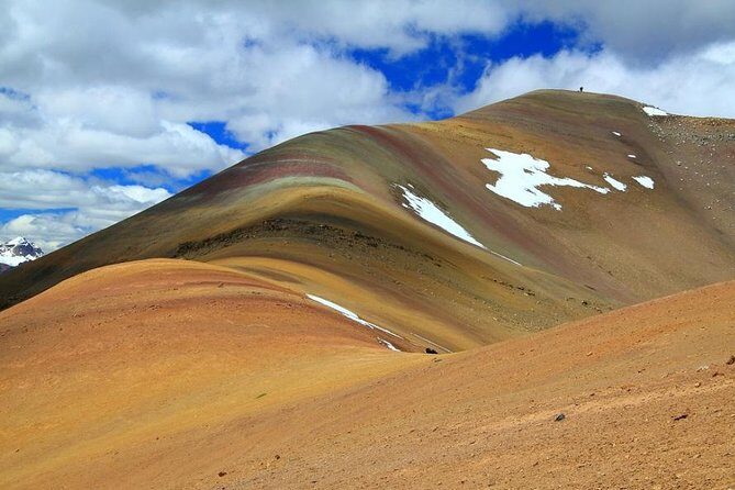 Palcoyo Rainbow Mountain Day Tour From Cusco - Who Is This Tour Best For?