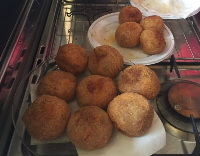 Palermo: Street Food and History Walking Tour - Atmosphere and Group Dynamics