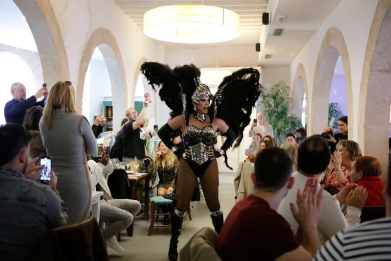 Palma: 3-hour drag show with brunch, live performances, and welcome drink - Frequently Asked Questions