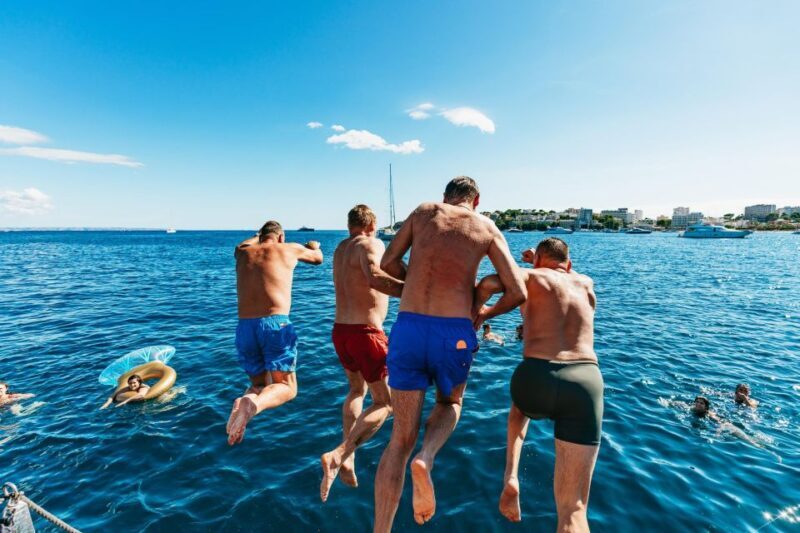 Palma de Mallorca: Daytime Boat Party with Live DJ - The Sum Up