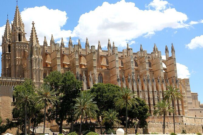 Palma de Mallorca Historical Walking Tour - Key Points