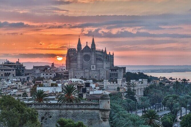 Palma de Mallorca Must-See Attractions Walking Tour With A Guide - Palma de Mallorca Must-See Attractions Walking Tour With A Guide