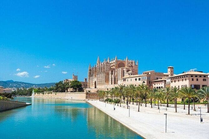 Palma de Mallorca Must-See Attractions Walking Tour With A Guide - Key Points