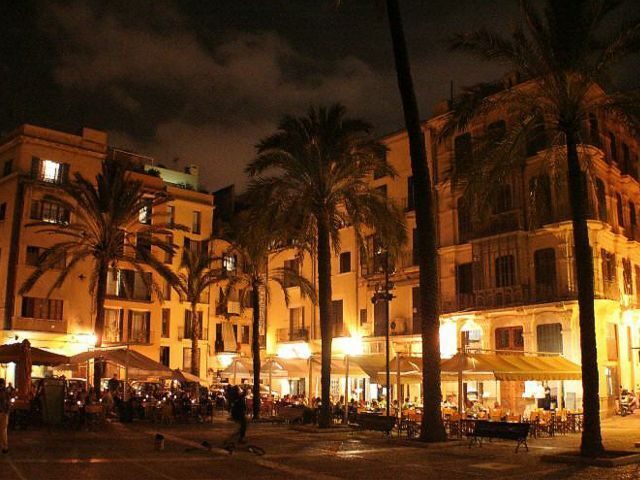 Palma de Mallorca: Old Town Atmospheric Evening Tour - Practical Tips and What You’ll Love