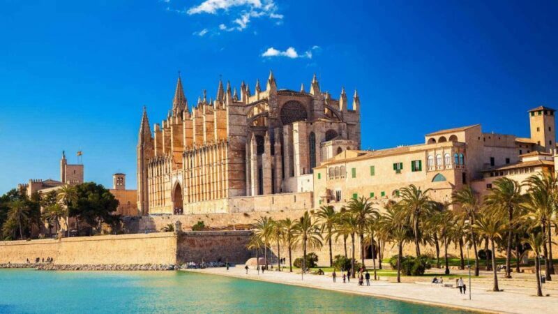 Palma de Mallorca: Old Town Guided Tour & Cathedral Visit - Exploring Palma’s Old Town and the Cathedral: An In-Depth Review