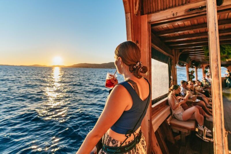 Palma de Mallorca: Sunset Boat Tour with DJ and Dance Floor - A Detailed Look at the Experience