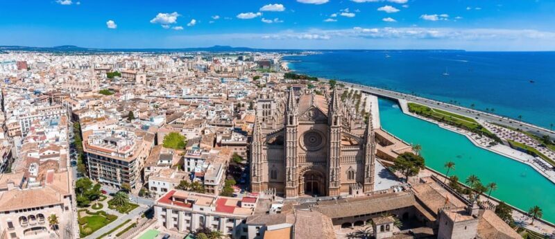 Palma: Express Walk with a Local in 60 minutes - Key Points