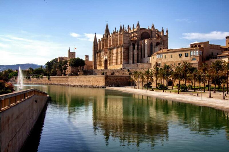 Palma: Old Town Guided Tour with Cathedral Skip-the-Line - What This Tour Means for You