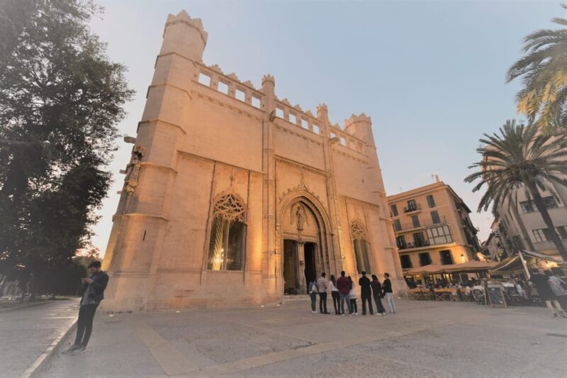 Palma: Old Town Tour & Cathedral Skip-the-Line Ticket - Exploring Palma’s Old Town and Cathedral: A Detailed Review