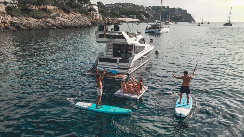 Palma: Private Flybridge Motorboat Tour - All Included - Palma: Private Flybridge Motorboat Tour - All Included