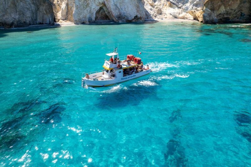 Palmarola: Boat tour with lunch on board - Authentic Experiences and Genuine Value