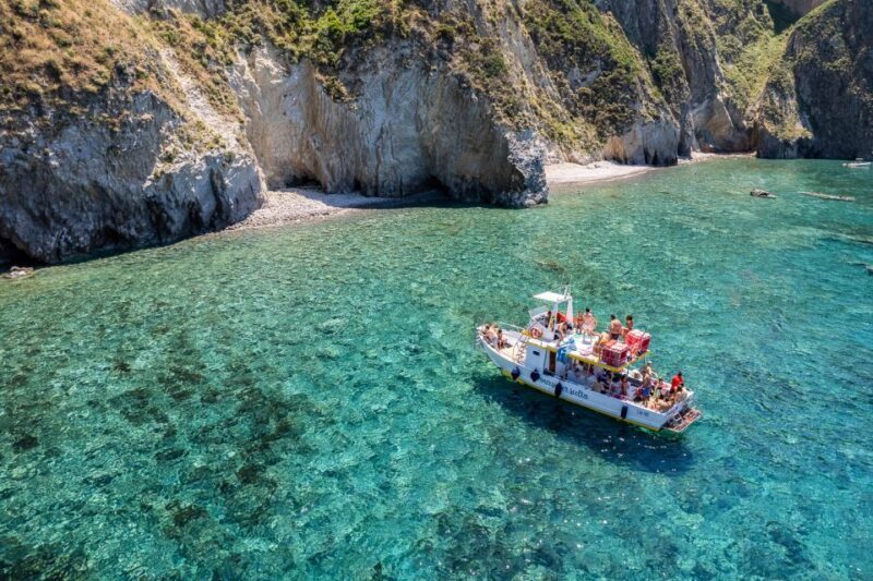 Palmarola: Boat tour with lunch on board - Who Should Consider This Tour?