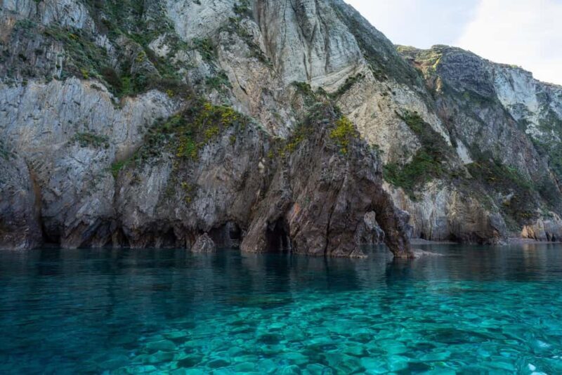Palmarola: Linea isola di Palmarola - An In-Depth Look at Your Palmarola Adventure