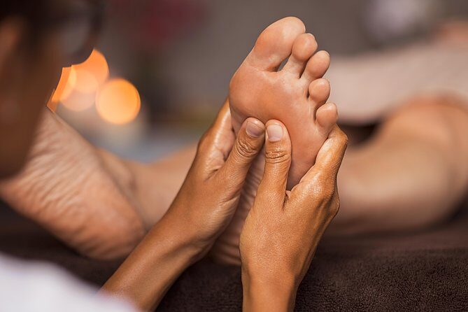 Pamper your feet with foot bath and reflexology massage - Pamper Your Feet with Foot Bath and Reflexology Massage in Madrid