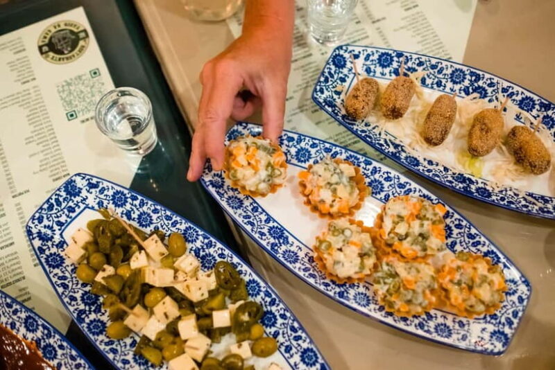 Panaji: Feni and Tapas Food Trail in Panjim - Key Points