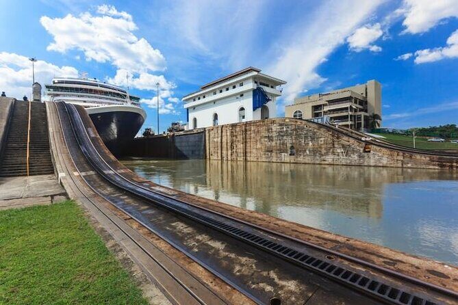 Panama Canal Tour - An In-Depth Look at the Panama Canal Tour