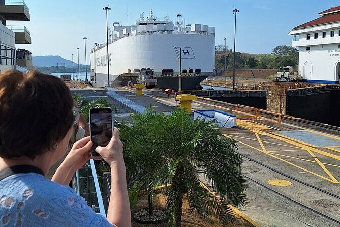 Panama Canal Tour: Miraflores Locks and Canal Zone - Key Points