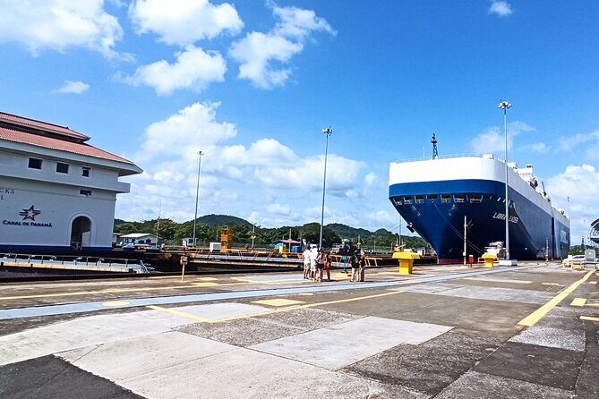 Panama Canal Tour: Miraflores Locks and Canal Zone - Why This Tour Works