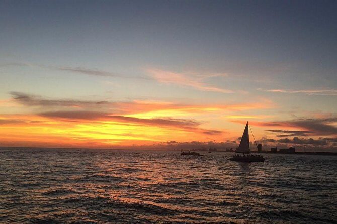 Panama City Beach Sunset Sail on The Footloose Catamaran - Who Should Consider This Tour?
