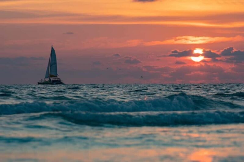 Panama City Beach: Sunset Sail on the Privateer Catamaran - A Detailed Look at the Sunset Sail Experience