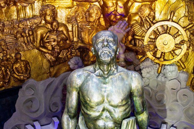 Panama Hat Maker, Artisan goods, Museum, Beachfront local Cuisine. SHORE TOUR - Key Points