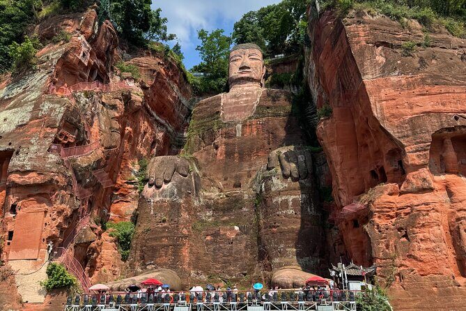 Panda and Leshan Buddha Private Tour - Experience Overview