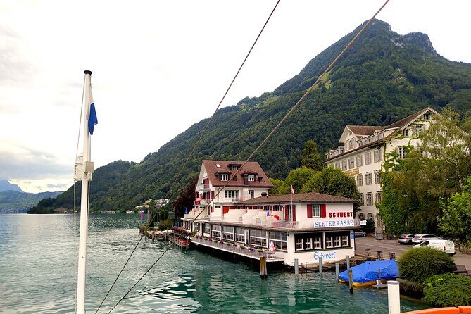 Panoramic E-Bike Tour with a Lake Cruise - FAQ