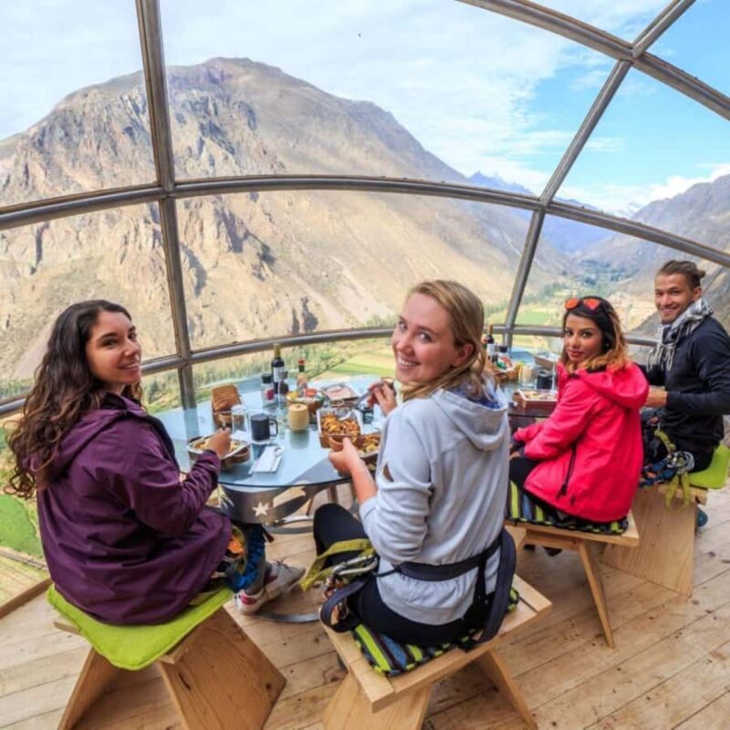 Panoramic lunch at Skylodge - Key Points