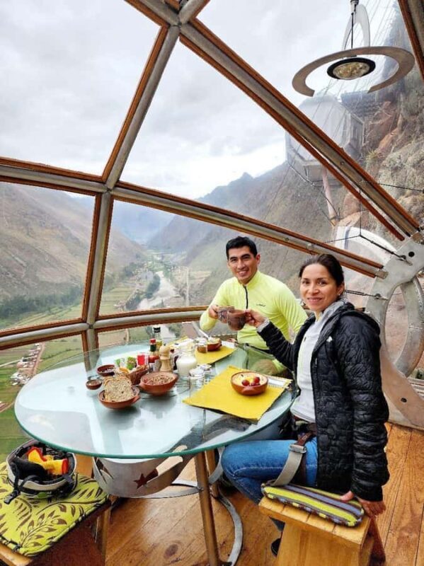 Panoramic lunch at Skylodge - Why This Tour Works