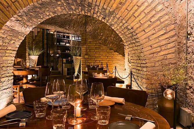 Pantheon: Candlelight Wine & Food Tasting in Ancient Ruins - Authenticity and Atmosphere: The Experience in Detail